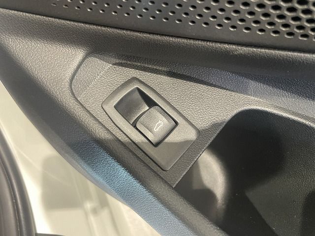 318i Touring RHD