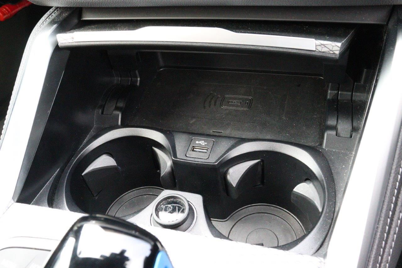 G26 i4 eDrive40 RHD