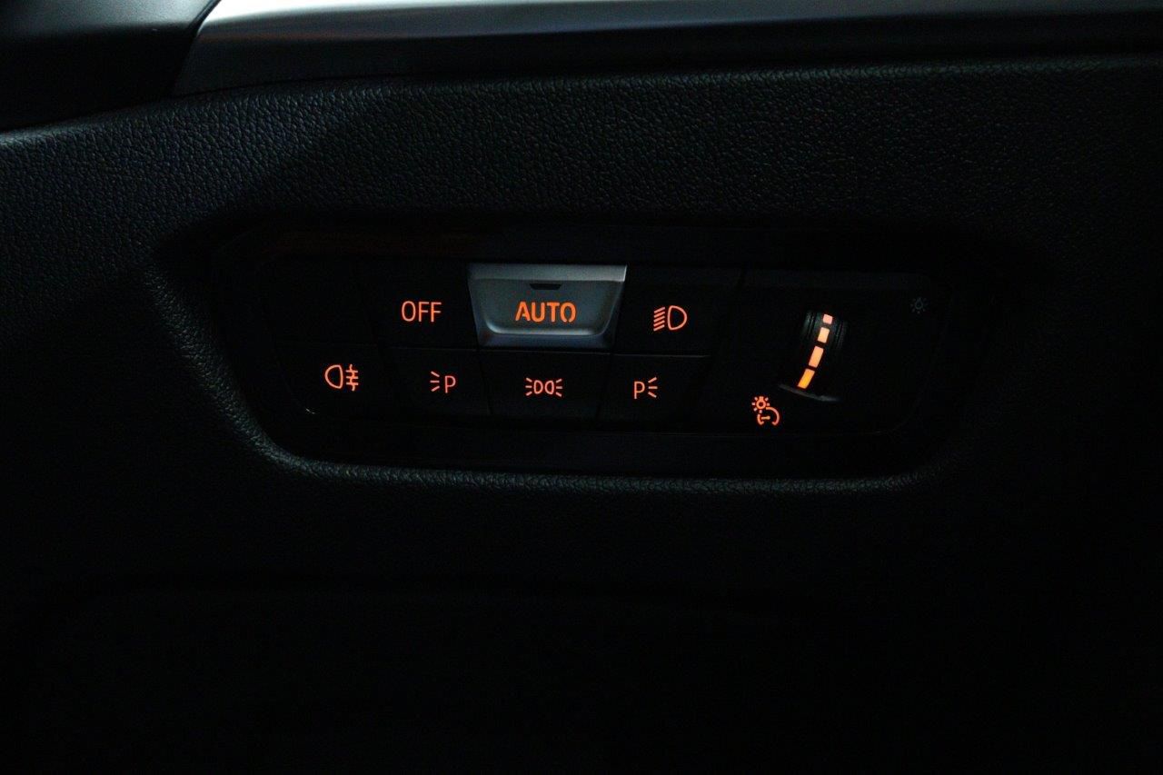 G*** M* C********** M x***** C********** RHD