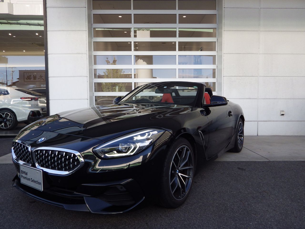 G29 z4 sDrive20i RHD