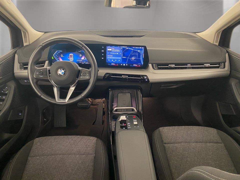 BMW 216