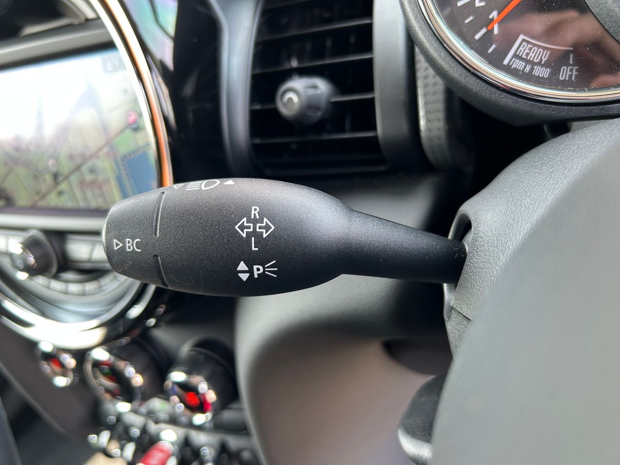 MINI F55 Cooper D 5dr Hatch LCI