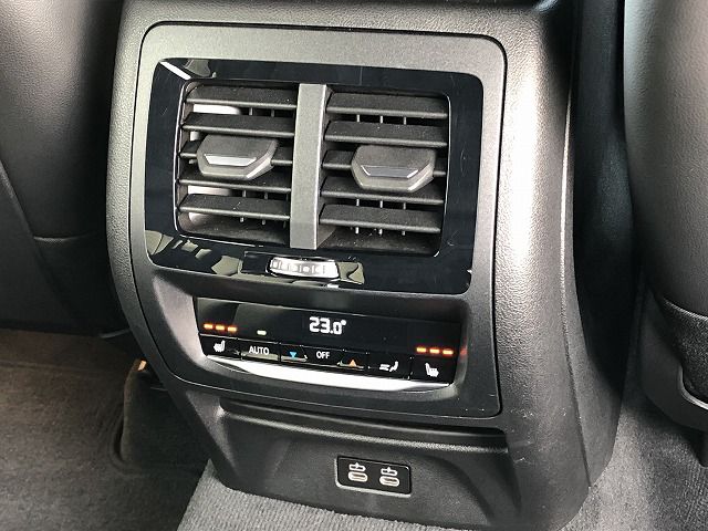 G01 X3 M40d RHD LCI