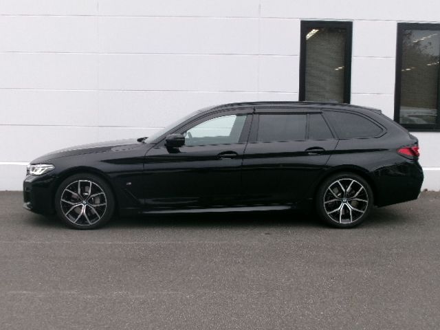 540i xDrive Touring RHD