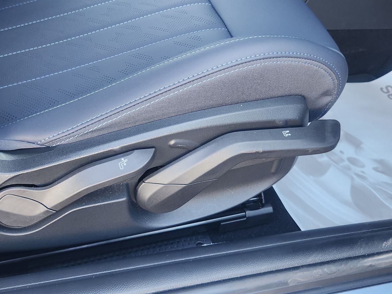 F66 MINI Cooper C 3Dr