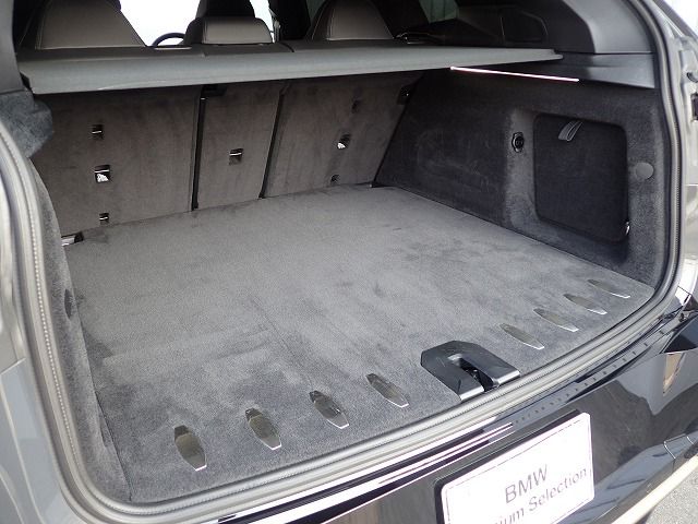 XM RHD