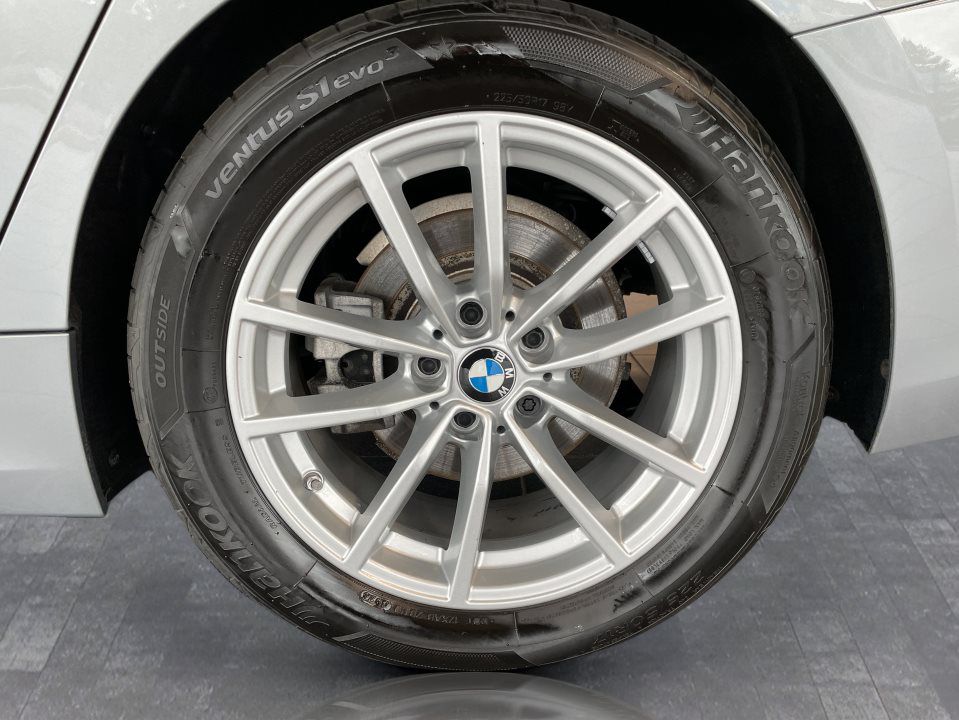 BMW 318