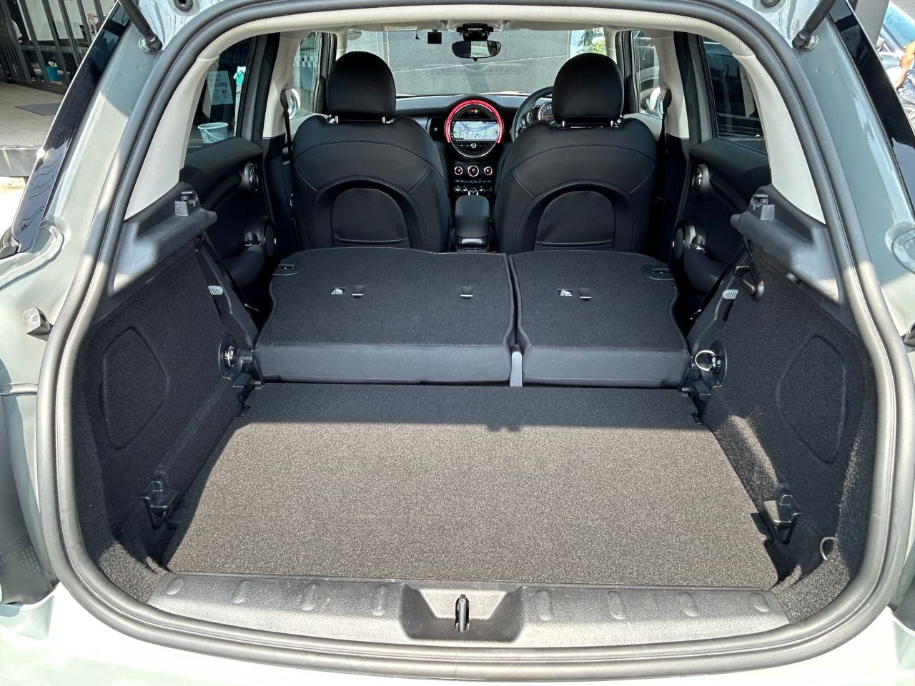 MINI F55 Cooper D 5dr Hatch LCI