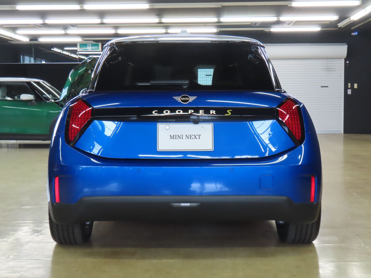 J01 MINI Cooper SE