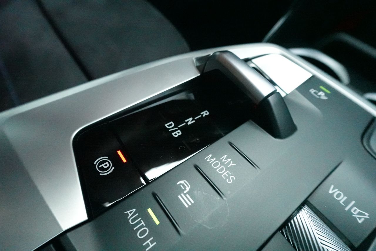 U11 iX1 xDrive30