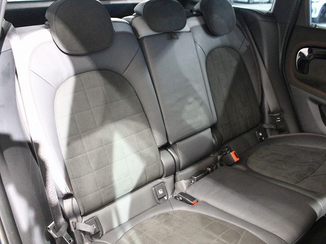 MINI John Cooper Works ALL4 Countryman RHD