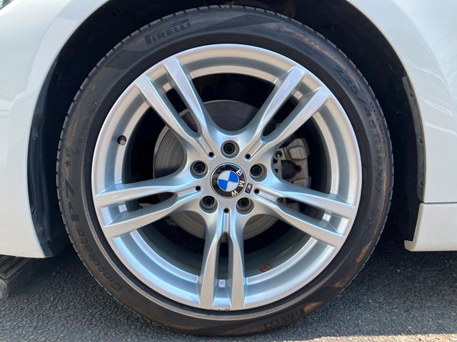 320I SEDAN RHD