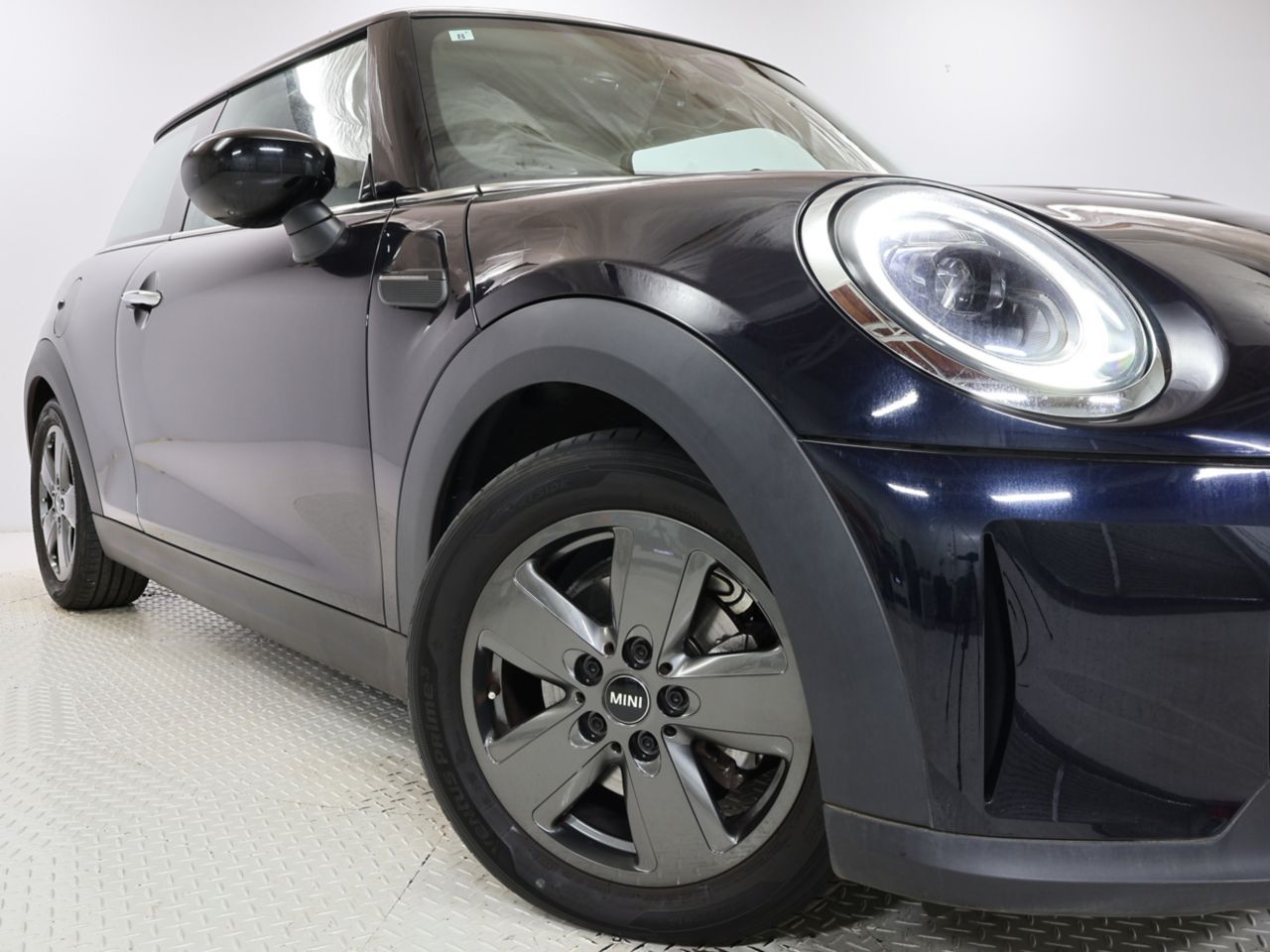 MINI Cooper F56 RHD