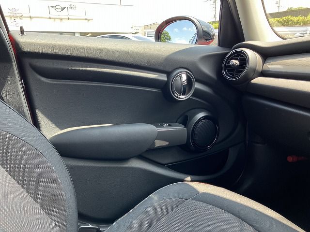F55 MINI Cooper 5-Door Hatch LCI