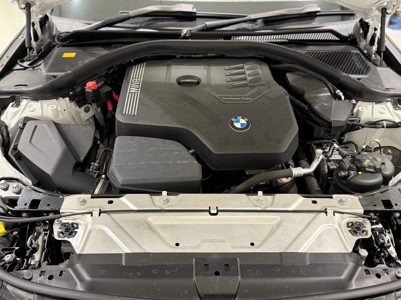 318i Touring RHD