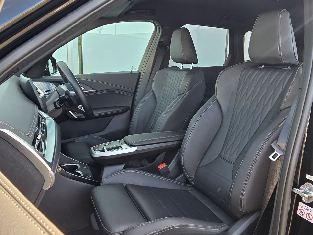U11 iX1 xDrive30