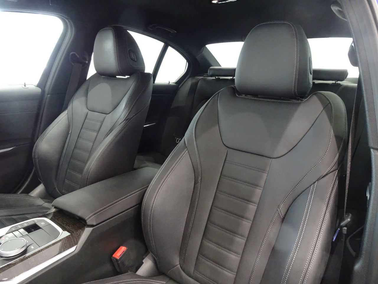 320d xDrive Berline RHD