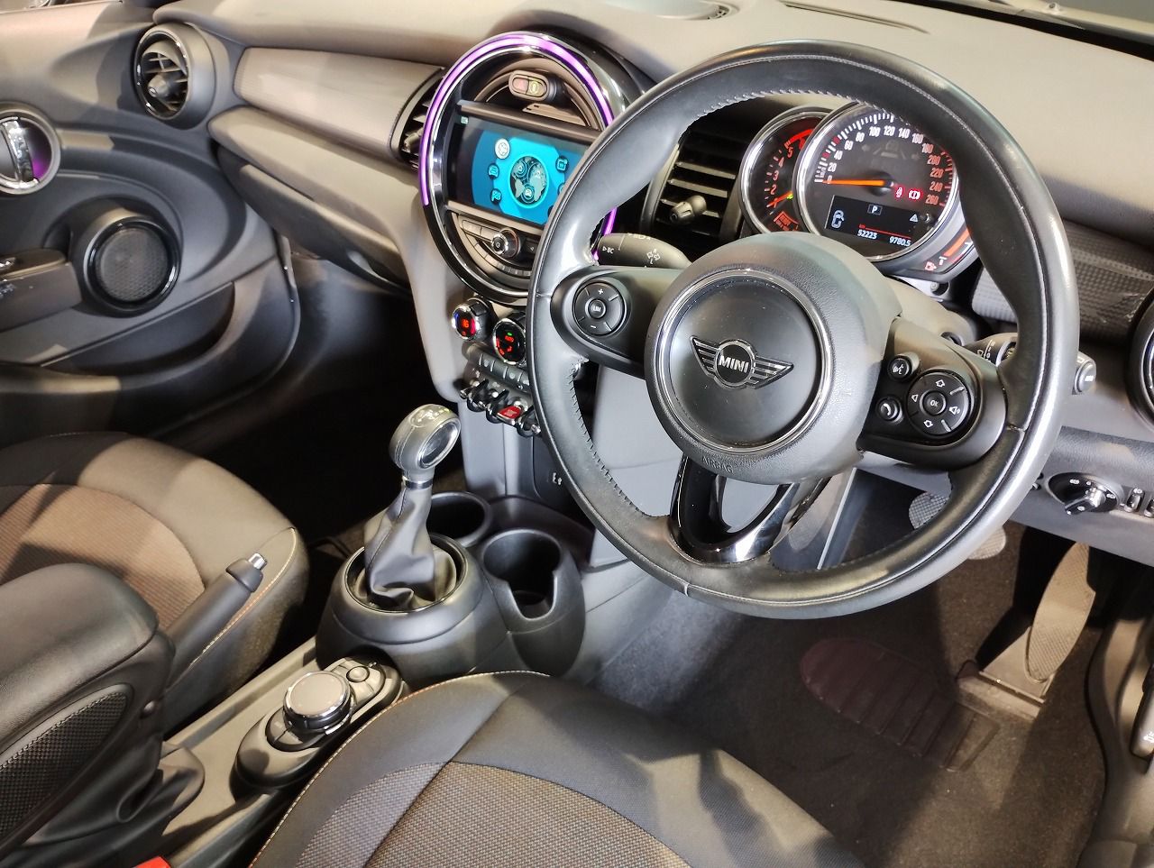 F55 COOPER D (AT)