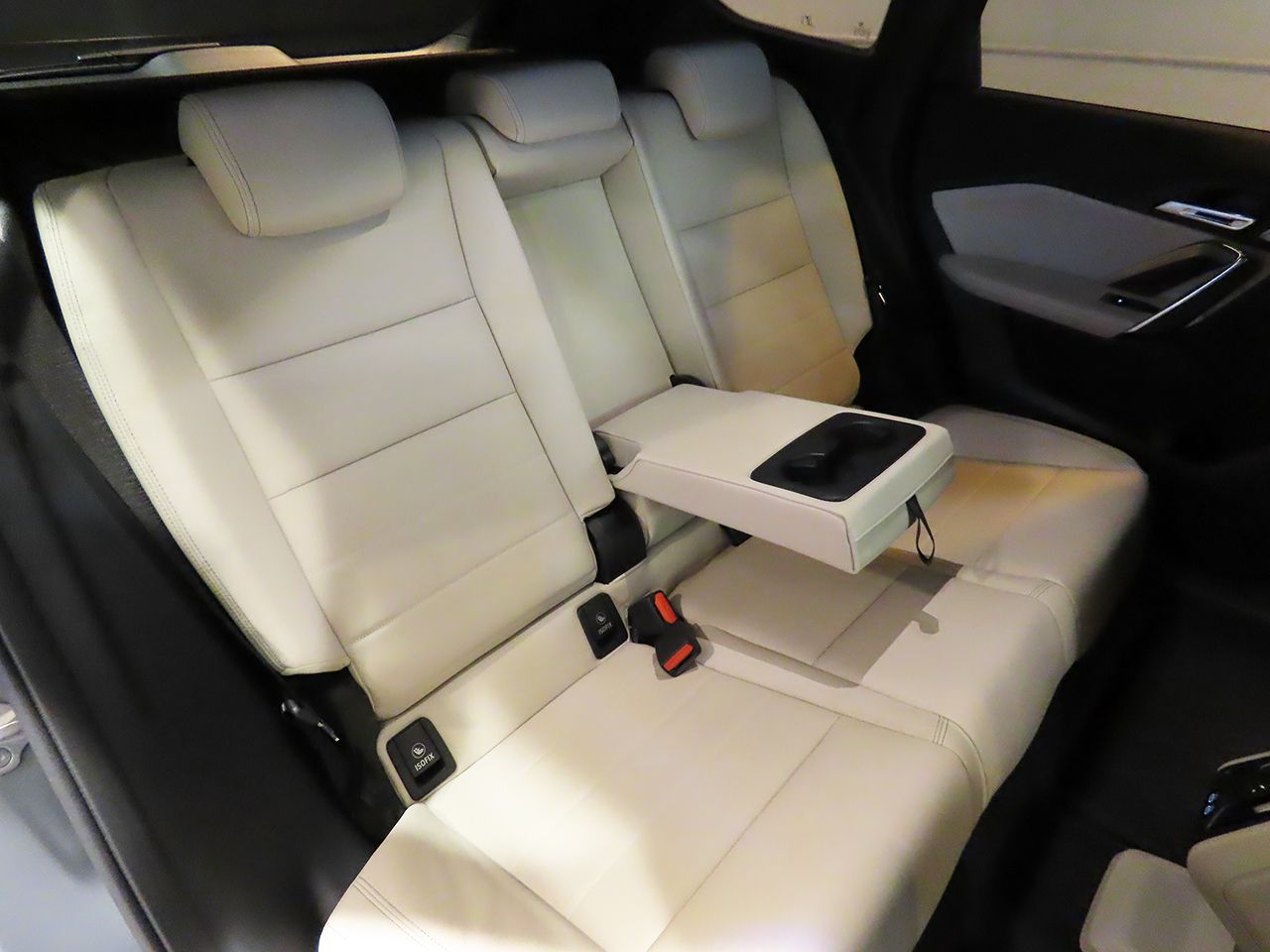 U11 iX1 xDrive30