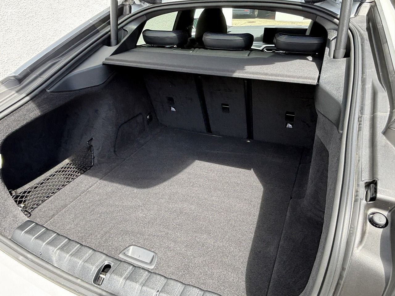 G26 i4 eDrive40 RHD
