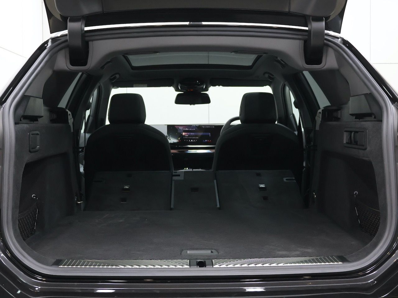 BMW i5 eDrive40 M Sport RHD
