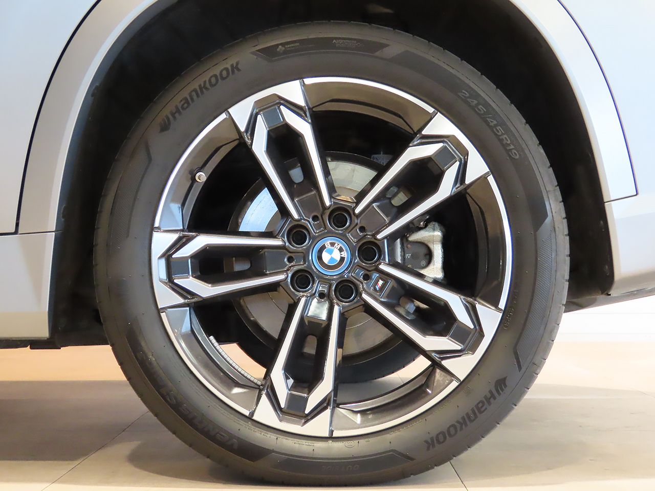 U11 iX1 xDrive30