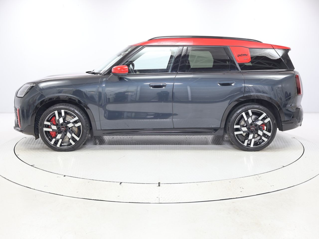 U25 MINI John Cooper Works Countryman ALL4