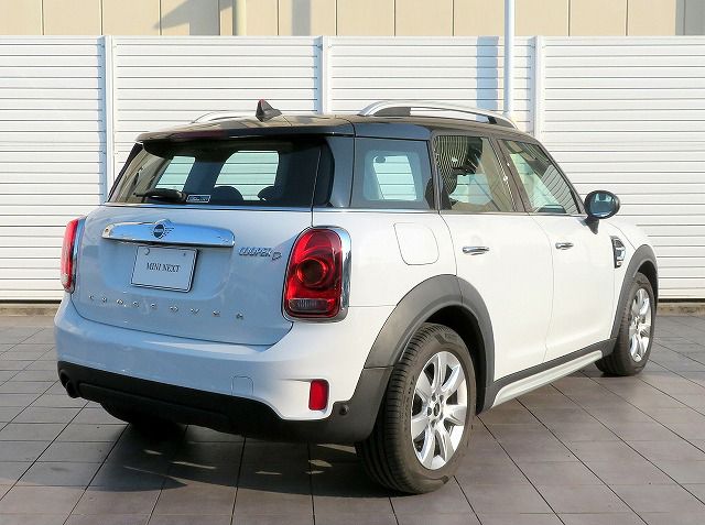 MINI CROSSOVER COOPER D