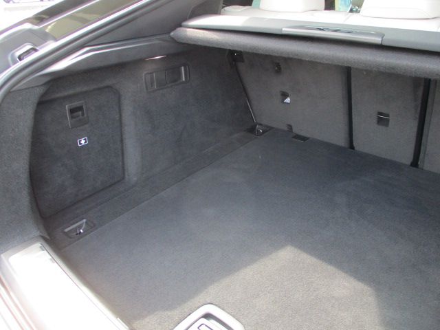 X* xDrive30d RHD