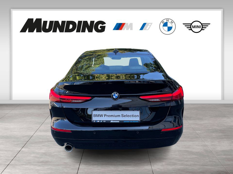 BMW 218