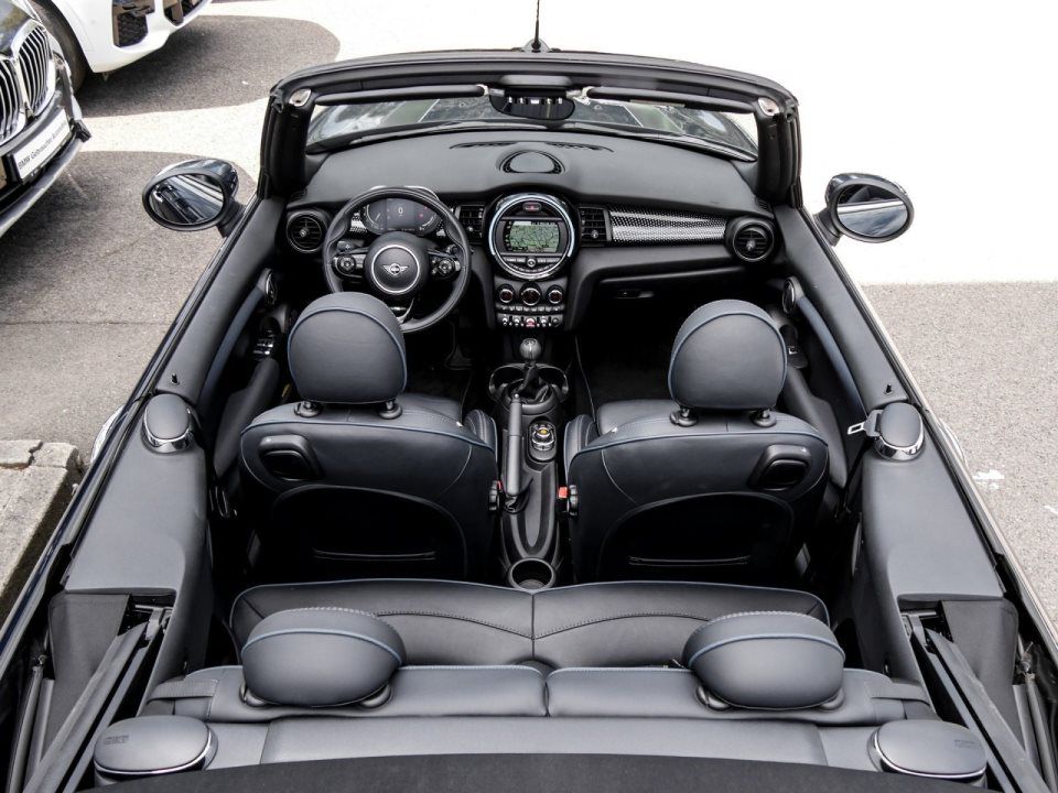 MINI Cooper Cabrio
