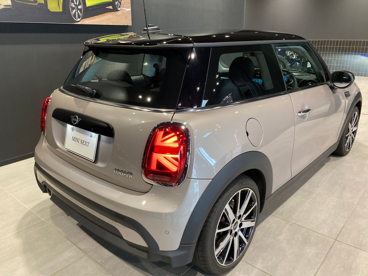 MINI Cooper F56 RHD