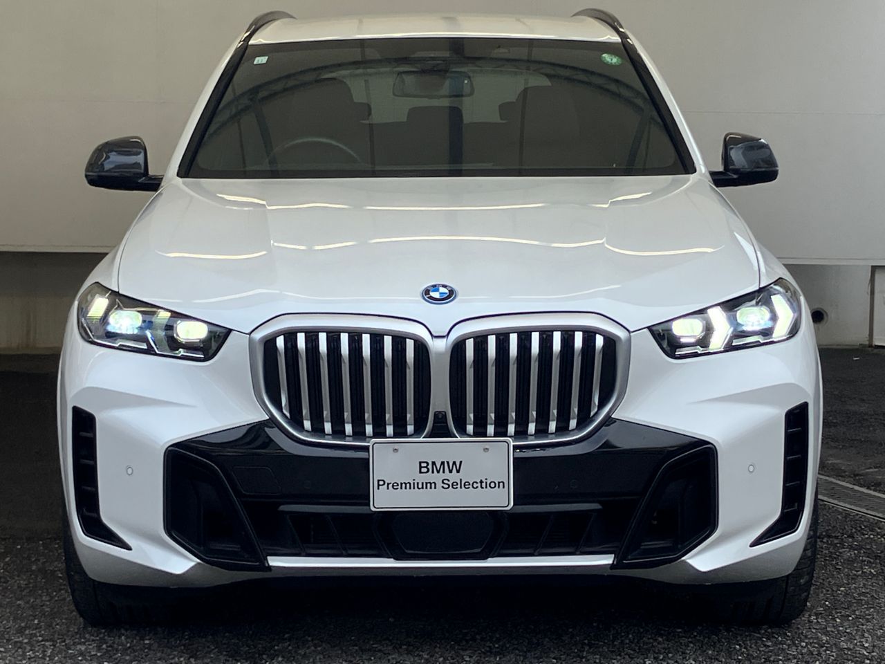 X5 xDrive50e RHD