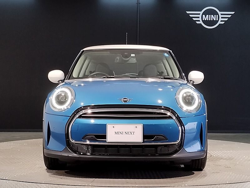 MINI Cooper F56 RHD