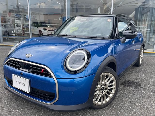 THE NEW MINI COOPER (5 DOOR) S