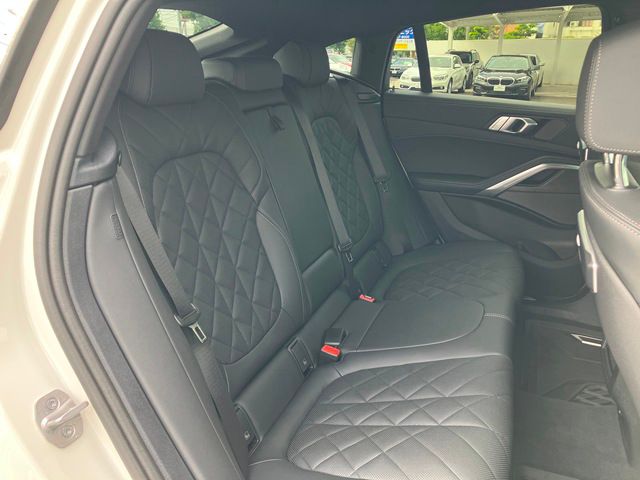 X6 xDrive30d M Sport RHD