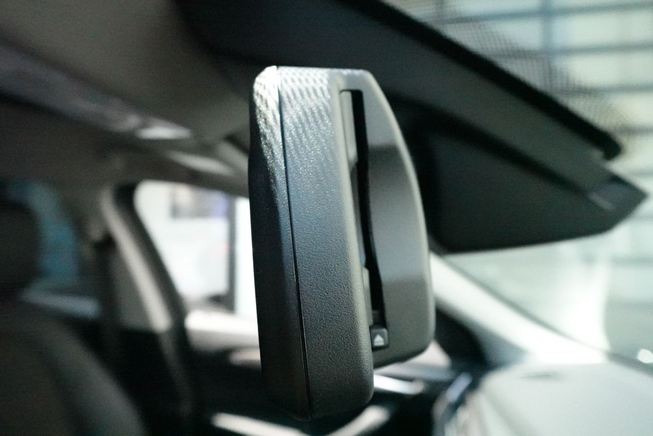X1 sDrive18i RHD
