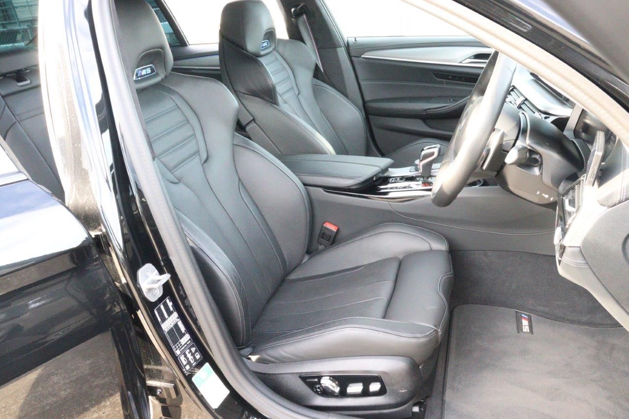 M5 Sedan RHD