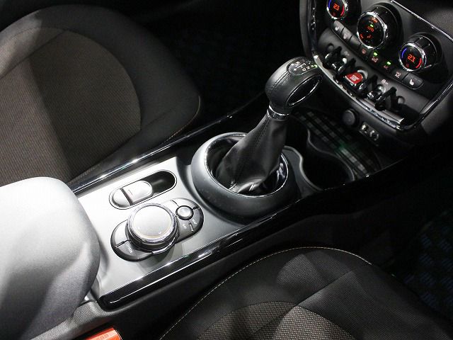 MINI CLUBMAN COOPER D
