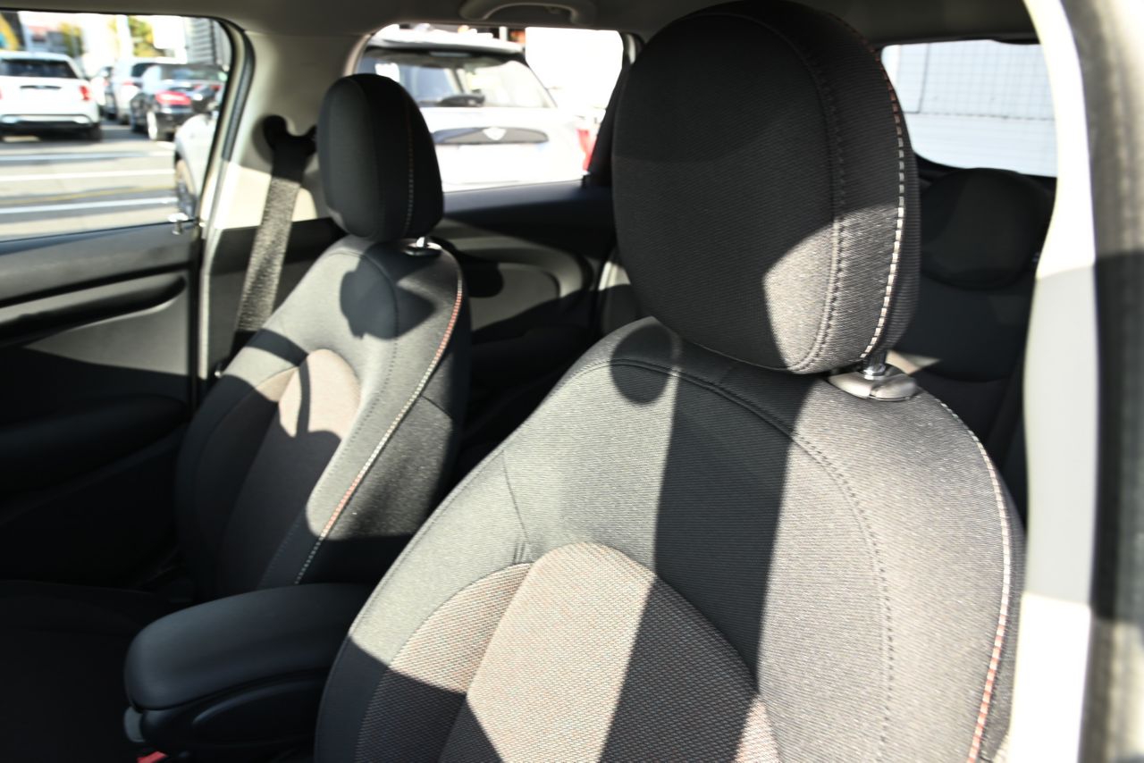 F55 MINI Cooper 5-Door Hatch LCI