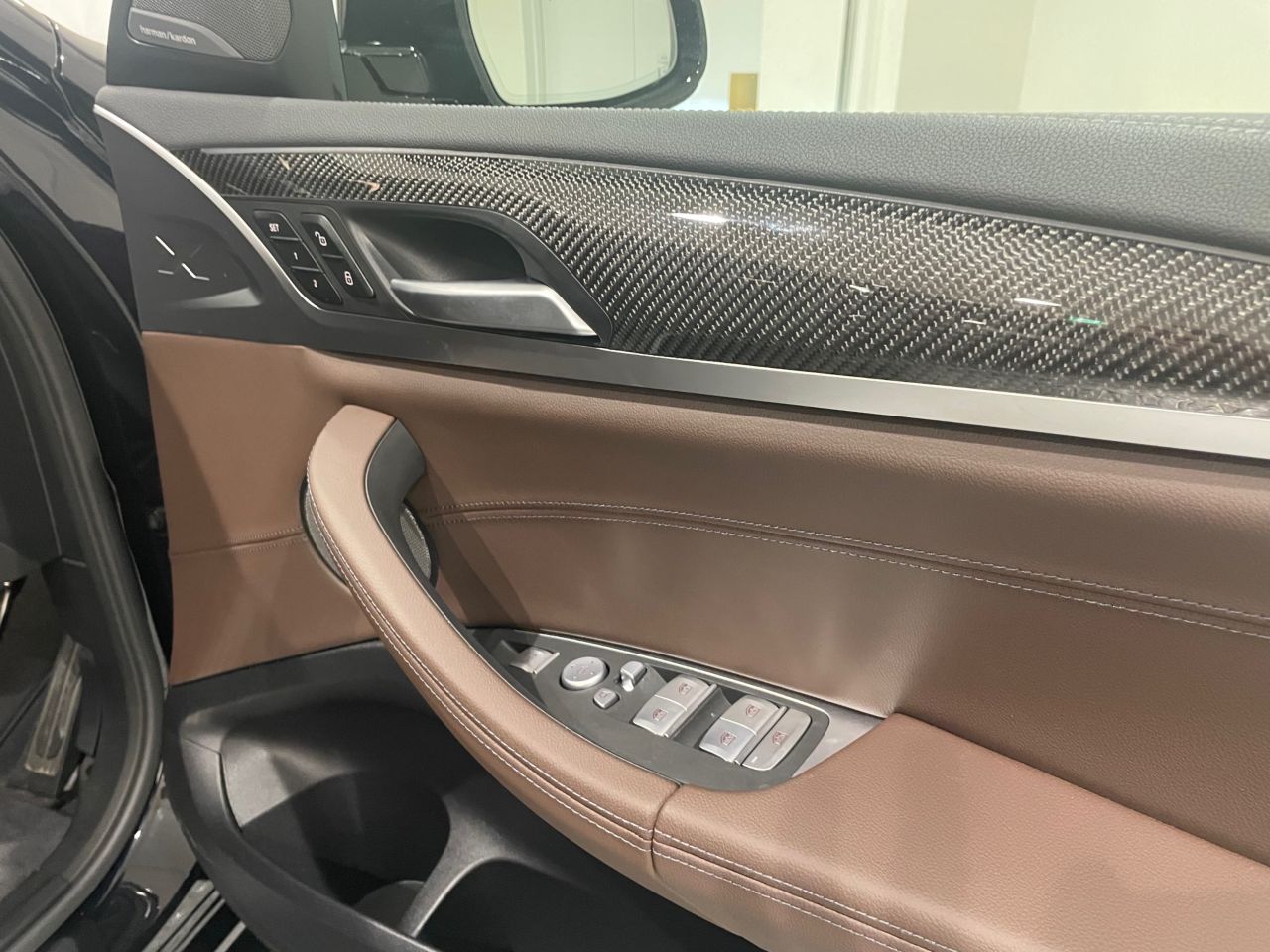 G02 X4 M40i RHD LCI
