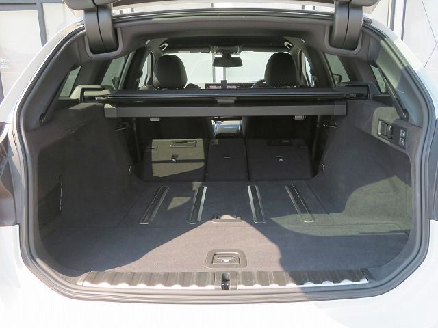 G21 320i Touring LCI RHD