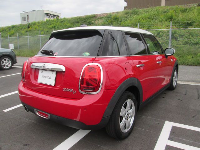 MINI F55 Cooper D 5dr Hatch LCI