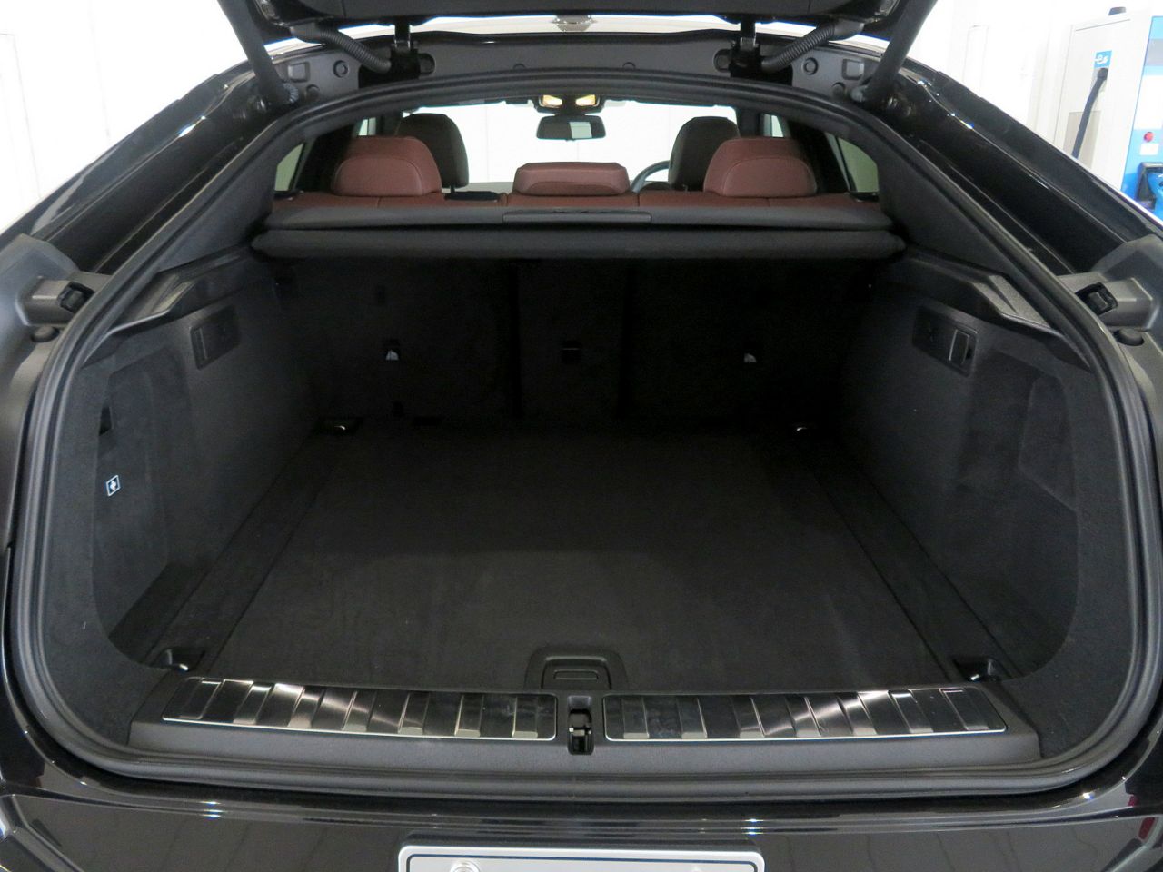 X6 xDrive30d M Sport RHD