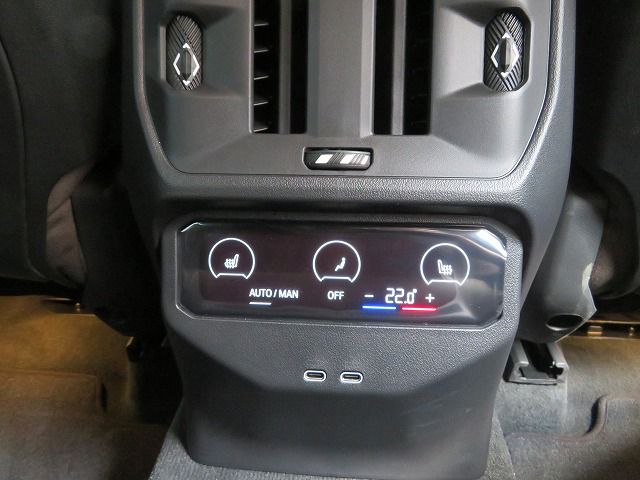 X3 M50 US