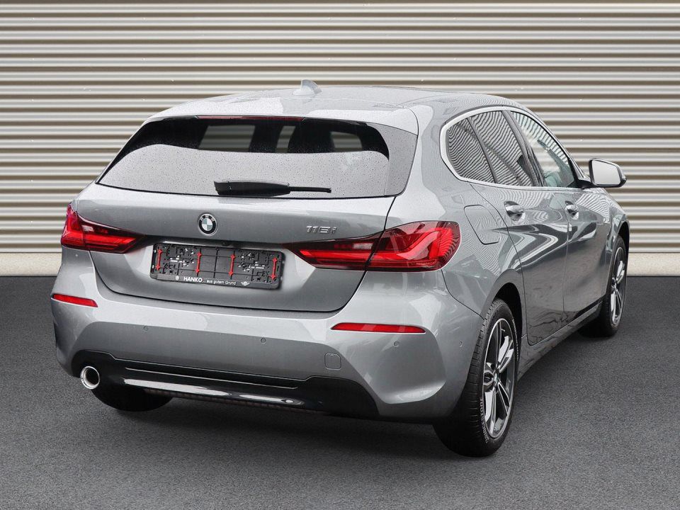BMW 118