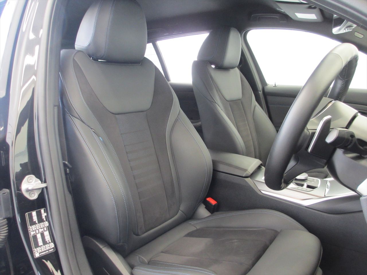 G21 320i Touring LCI RHD