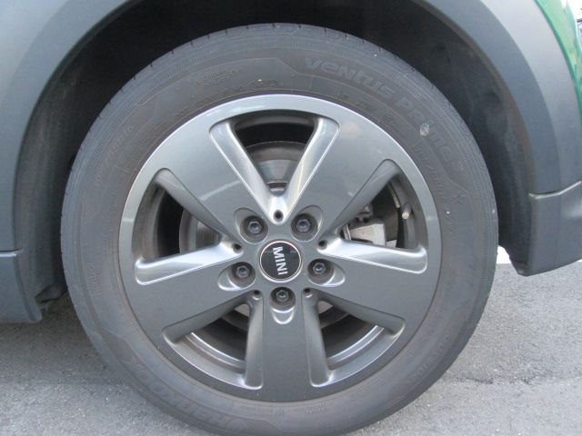 MINI Cooper F56 RHD