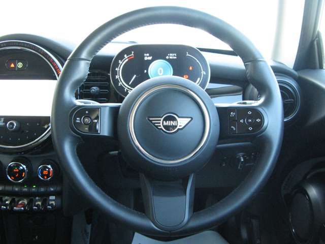 MINI Cooper F56 RHD