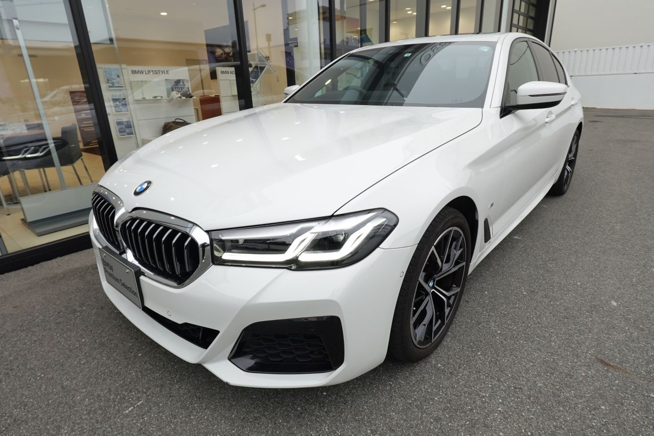 520d xDrive Sedan RHD